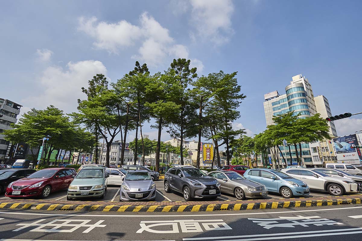 西門圓環停車場